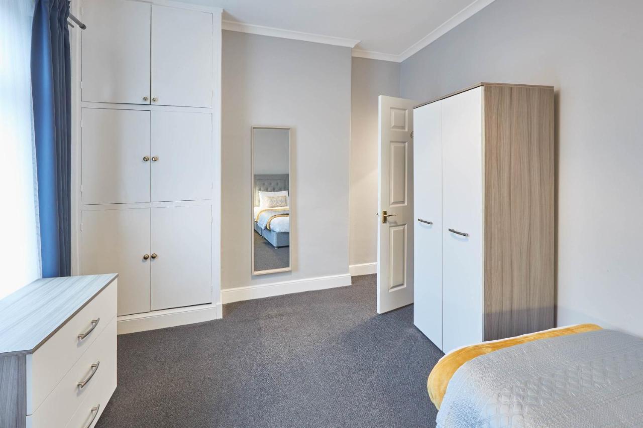 Eskdale House By Horizon Stays Darlington  Eksteriør billede